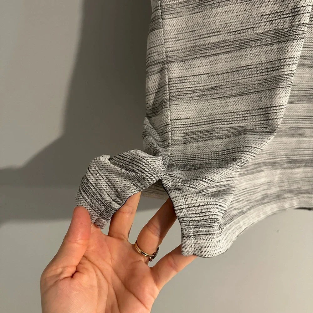 Puma Men's Black and Gray Striped Tee